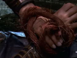 extant_XenaWarriorPrincess_1x07-TheTitans_02393