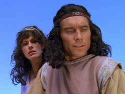 extant_XenaWarriorPrincess_1x07-TheTitans_02455