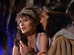 extant_XenaWarriorPrincess_1x07-TheTitans_02563
