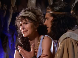 extant_XenaWarriorPrincess_1x07-TheTitans_02569