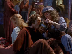 extant_XenaWarriorPrincess_1x07-TheTitans_02656