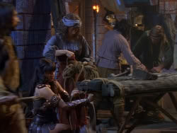 extant_XenaWarriorPrincess_1x07-TheTitans_02739