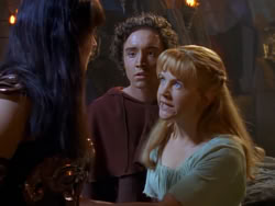 extant_XenaWarriorPrincess_1x07-TheTitans_02796