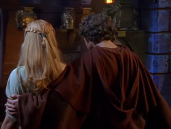 extant_XenaWarriorPrincess_1x07-TheTitans_02817