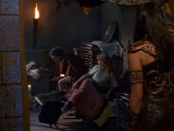 extant_XenaWarriorPrincess_1x07-TheTitans_02855