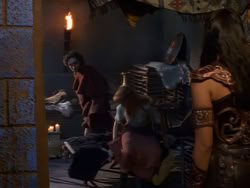 extant_XenaWarriorPrincess_1x07-TheTitans_02856