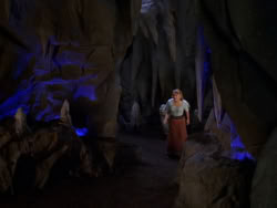 extant_XenaWarriorPrincess_1x07-TheTitans_02924