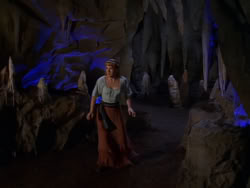 extant_XenaWarriorPrincess_1x07-TheTitans_02933