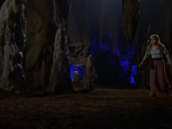 extant_XenaWarriorPrincess_1x07-TheTitans_02938