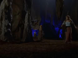 extant_XenaWarriorPrincess_1x07-TheTitans_02939