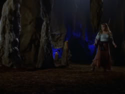 extant_XenaWarriorPrincess_1x07-TheTitans_02940