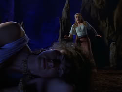 extant_XenaWarriorPrincess_1x07-TheTitans_02965