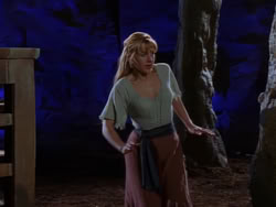 extant_XenaWarriorPrincess_1x07-TheTitans_02984