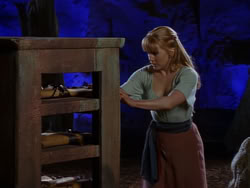 extant_XenaWarriorPrincess_1x07-TheTitans_02990