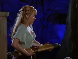 extant_XenaWarriorPrincess_1x07-TheTitans_03016
