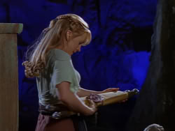 extant_XenaWarriorPrincess_1x07-TheTitans_03017