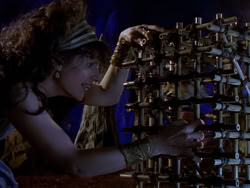 extant_XenaWarriorPrincess_1x07-TheTitans_03030