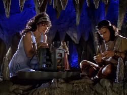 extant_XenaWarriorPrincess_1x07-TheTitans_03067