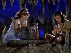 extant_XenaWarriorPrincess_1x07-TheTitans_03068