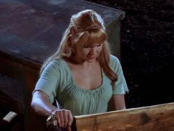 extant_XenaWarriorPrincess_1x07-TheTitans_03087
