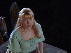 extant_XenaWarriorPrincess_1x07-TheTitans_03157