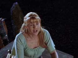 extant_XenaWarriorPrincess_1x07-TheTitans_03159