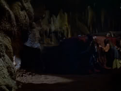 extant_XenaWarriorPrincess_1x07-TheTitans_03223