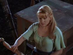 extant_XenaWarriorPrincess_1x07-TheTitans_03244