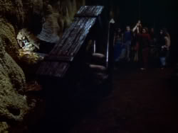 extant_XenaWarriorPrincess_1x07-TheTitans_03307