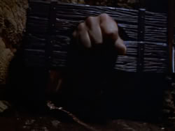 extant_XenaWarriorPrincess_1x07-TheTitans_03317