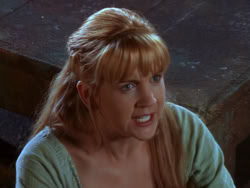 extant_XenaWarriorPrincess_1x07-TheTitans_03405