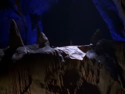extant_XenaWarriorPrincess_1x07-TheTitans_03441