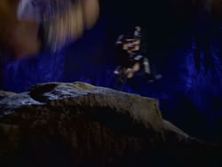 extant_XenaWarriorPrincess_1x07-TheTitans_03452