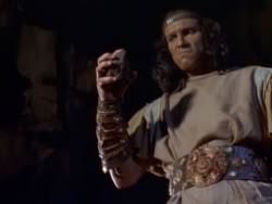 extant_XenaWarriorPrincess_1x07-TheTitans_03473