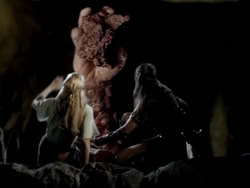 extant_XenaWarriorPrincess_1x07-TheTitans_03518