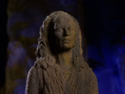 extant_XenaWarriorPrincess_1x07-TheTitans_03534
