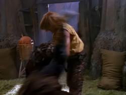 extant_XenaWarriorPrincess_1x08-Prometheus_01852