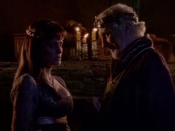extant_XenaWarriorPrincess_1x09_DeathInChains_0022