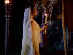 extant_XenaWarriorPrincess_1x09_DeathInChains_0074