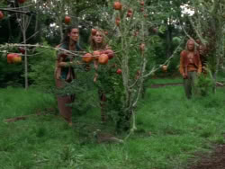 extant_XenaWarriorPrincess_1x09_DeathInChains_0393
