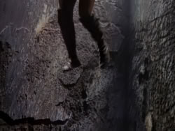 extant_XenaWarriorPrincess_1x09_DeathInChains_2066