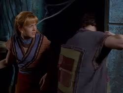 extant_XenaWarriorPrincess_1x09_DeathInChains_2166