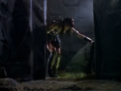 extant_XenaWarriorPrincess_1x09_DeathInChains_2409