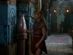 extant_XenaWarriorPrincess_1x09_DeathInChains_2433