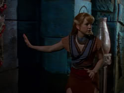 extant_XenaWarriorPrincess_1x09_DeathInChains_2438