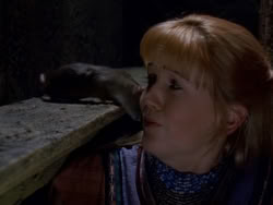 extant_XenaWarriorPrincess_1x09_DeathInChains_2487