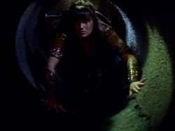 extant_XenaWarriorPrincess_1x09_DeathInChains_2572