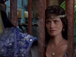 extant_XenaWarriorPrincess_1x09_DeathInChains_3077