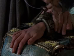 extant_XenaWarriorPrincess_1x09_DeathInChains_3129