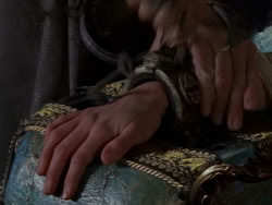 extant_XenaWarriorPrincess_1x09_DeathInChains_3130